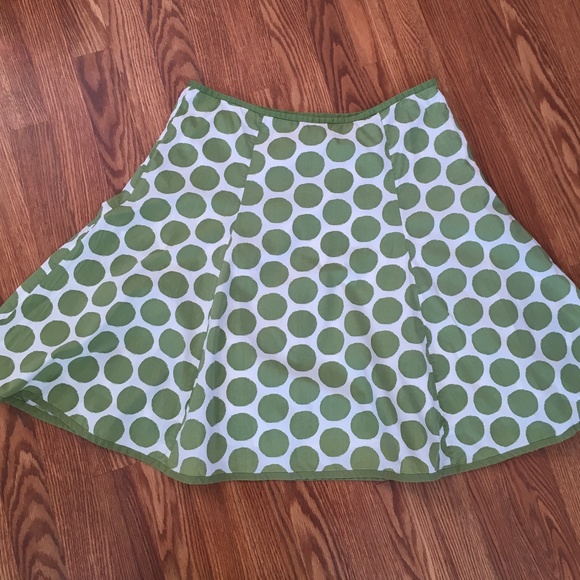Boden Dresses & Skirts - Boden green & white polka dot skirt, size 16R